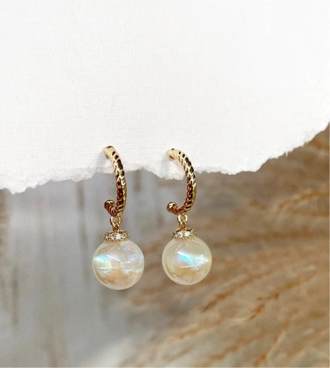 GRACE PEARL STUD EARRINGS